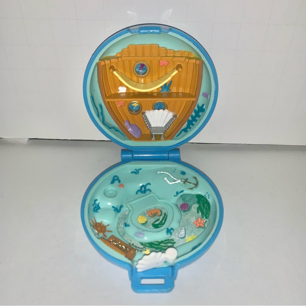 1992 Bluebird Polly Pocket Jeweled Sea Compact